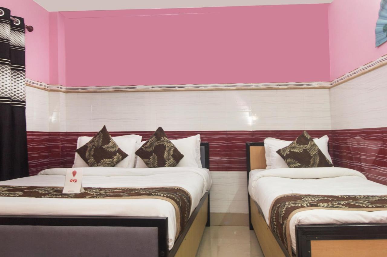 Oyo 16064 Tirupati Lodge سيليجوري المظهر الخارجي الصورة