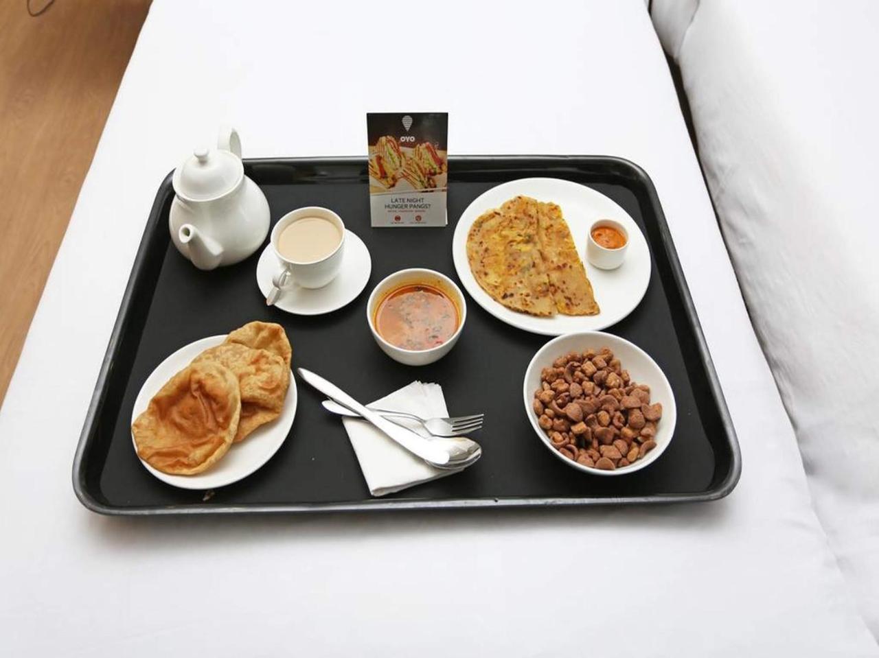 Oyo 16064 Tirupati Lodge سيليجوري المظهر الخارجي الصورة